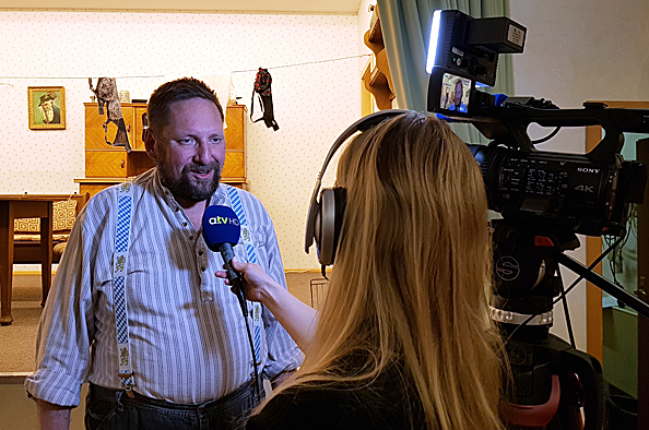 a.tv interviewt Mathias